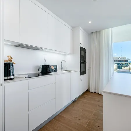Апартаменты Luxury El Higueron West