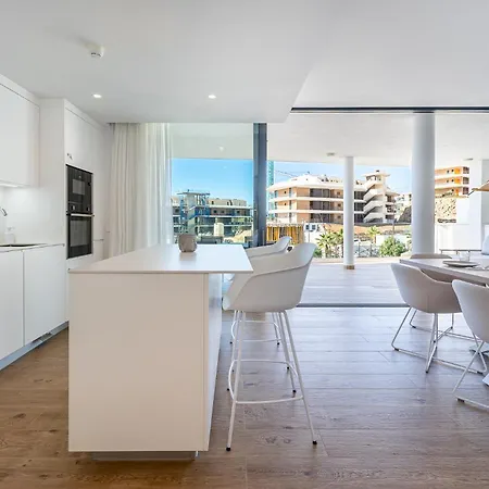 Luxury El Higueron West Апартаменты