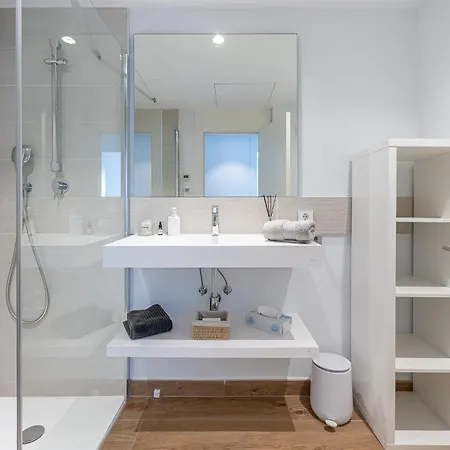 Апартаменты Luxury El Higueron West Фуэнхирола