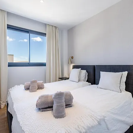 Апартаменты Luxury El Higueron West Фуэнхирола